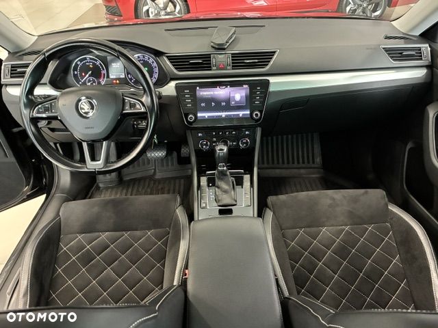 Skoda Superb 2.0 TDI DSG Ambition - 17