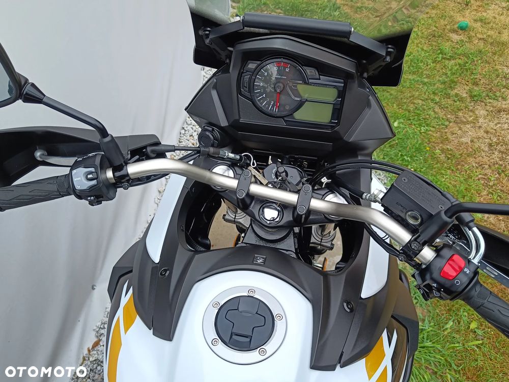 Suzuki DL - 15