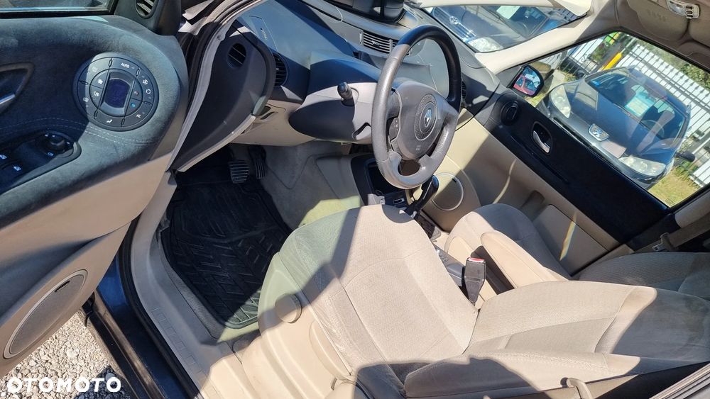 Renault Espace 3.0 dCi Privilege - 8