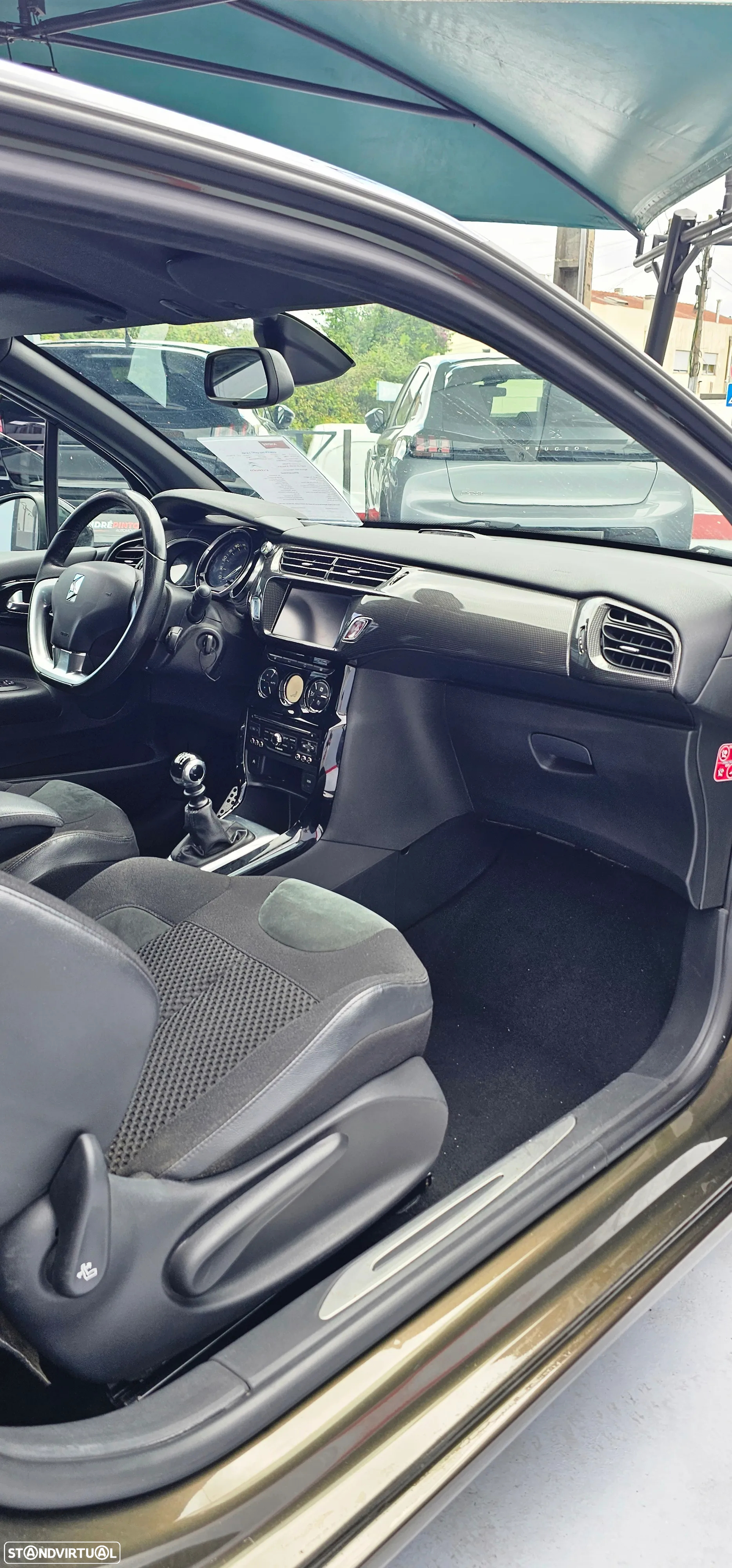 Citroën DS3 1.6 HDi Airdream Sport Chic - 11