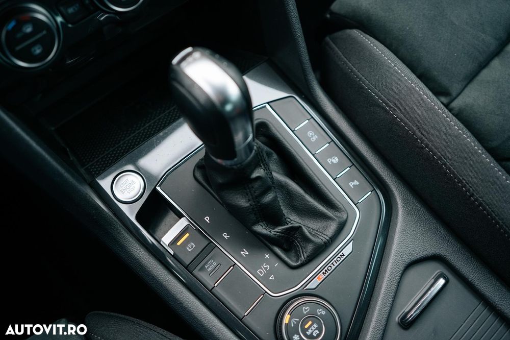 Volkswagen Tiguan - 13