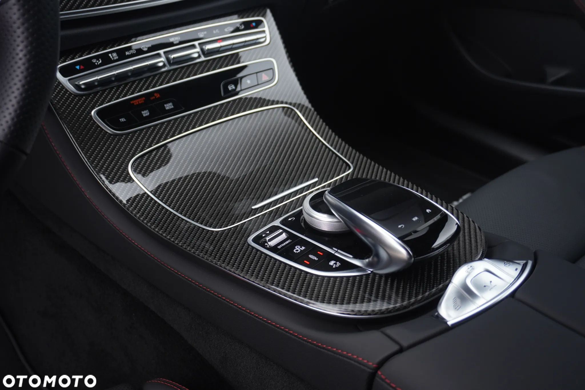 Mercedes-Benz Klasa E AMG 53 Kabriolet 4-Matic+ 9G-TRONIC - 13