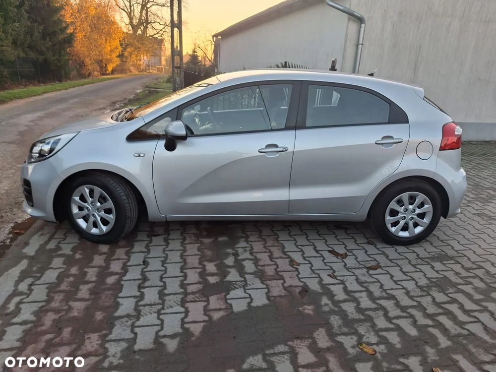 Kia Rio 1.2 Dream-Team Edition - 6