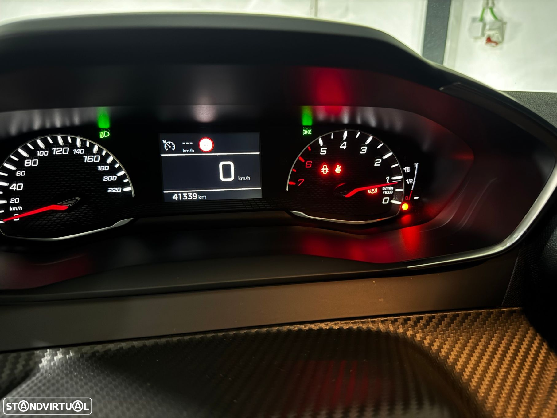 Peugeot 2008 1.5 BlueHDi Active - 31