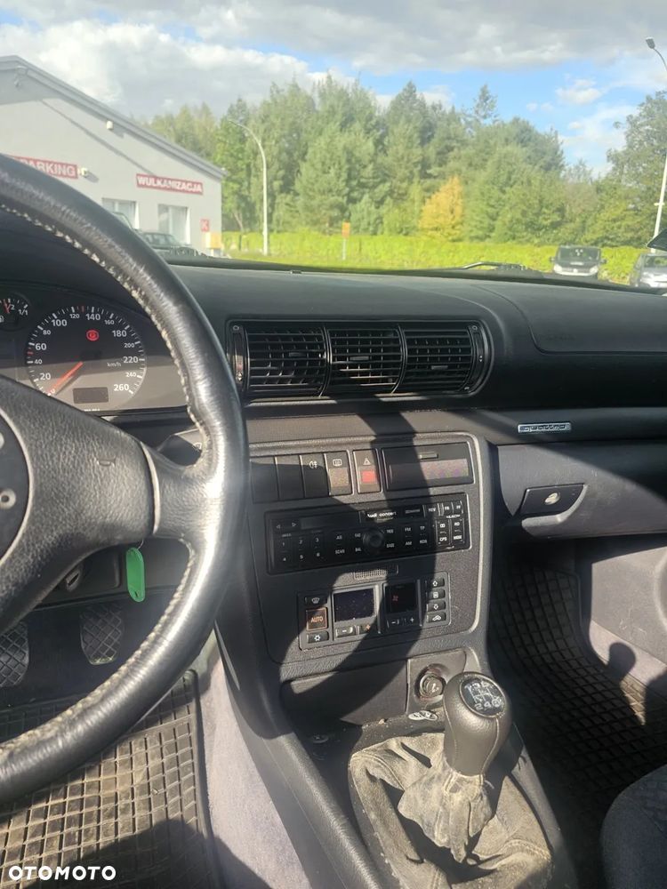 Audi A4 Limousine - 22