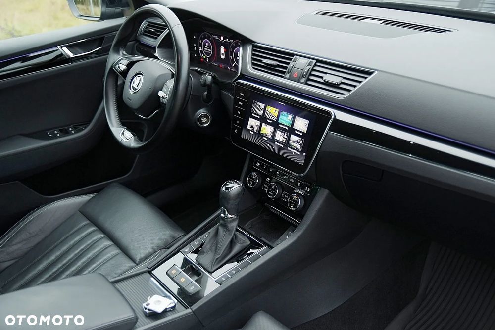 Skoda Superb 2.0 TDI SCR L&K DSG - 17