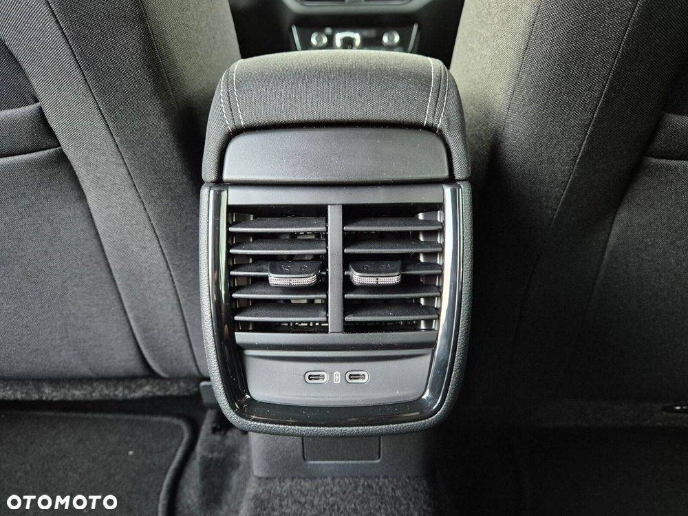 Skoda Scala 1.5 TSI Edition 130 DSG - 33