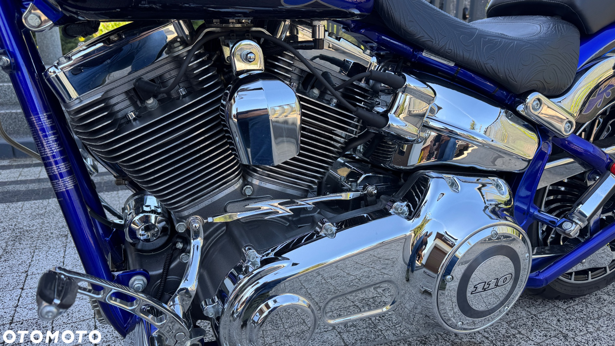 Harley-Davidson Softail Breakout - 35