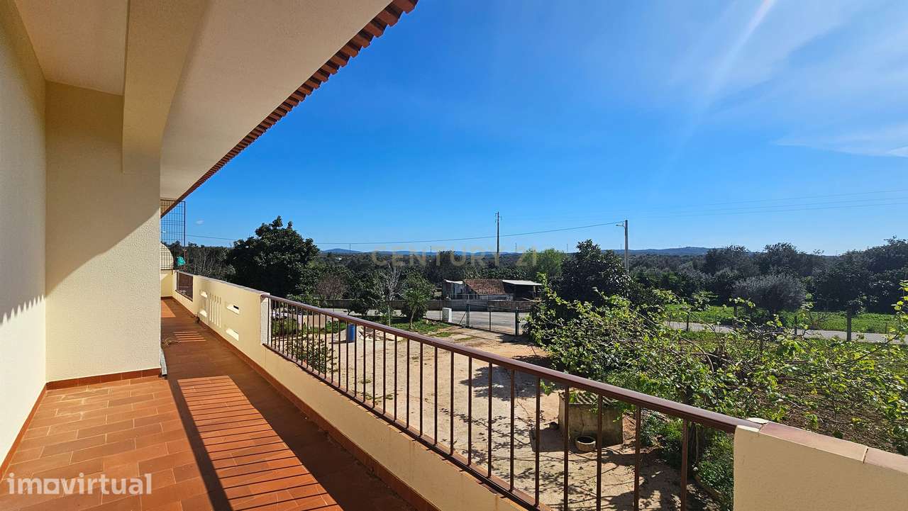Moradia T3 | Geminada | Pomar 9480m2 | Joinal – S.B.Messines | Armazém - Grande imagem: 2/44