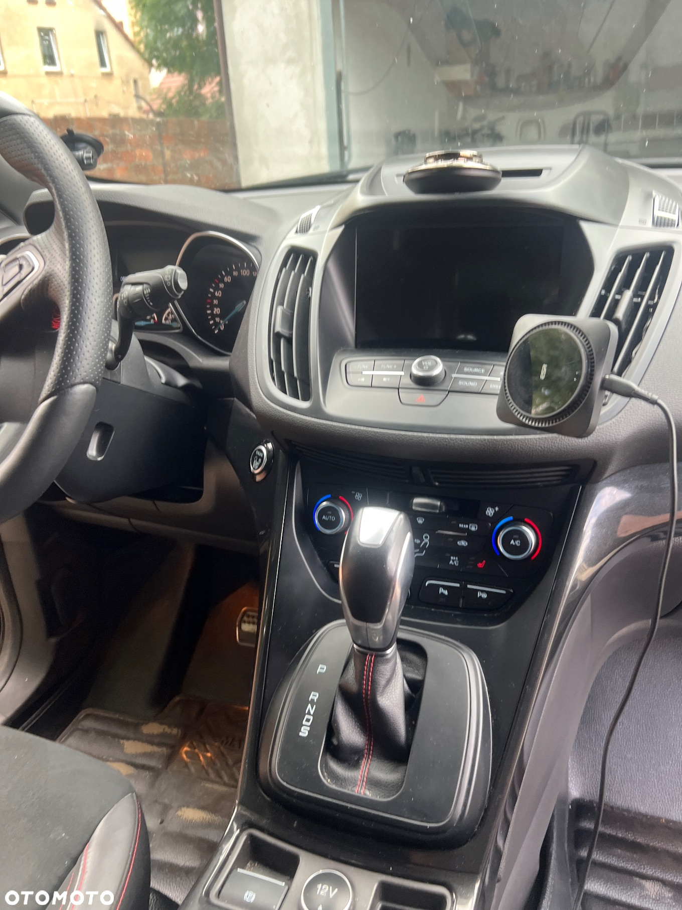 Ford Kuga 2.0 TDCi AWD ST-Line - 24