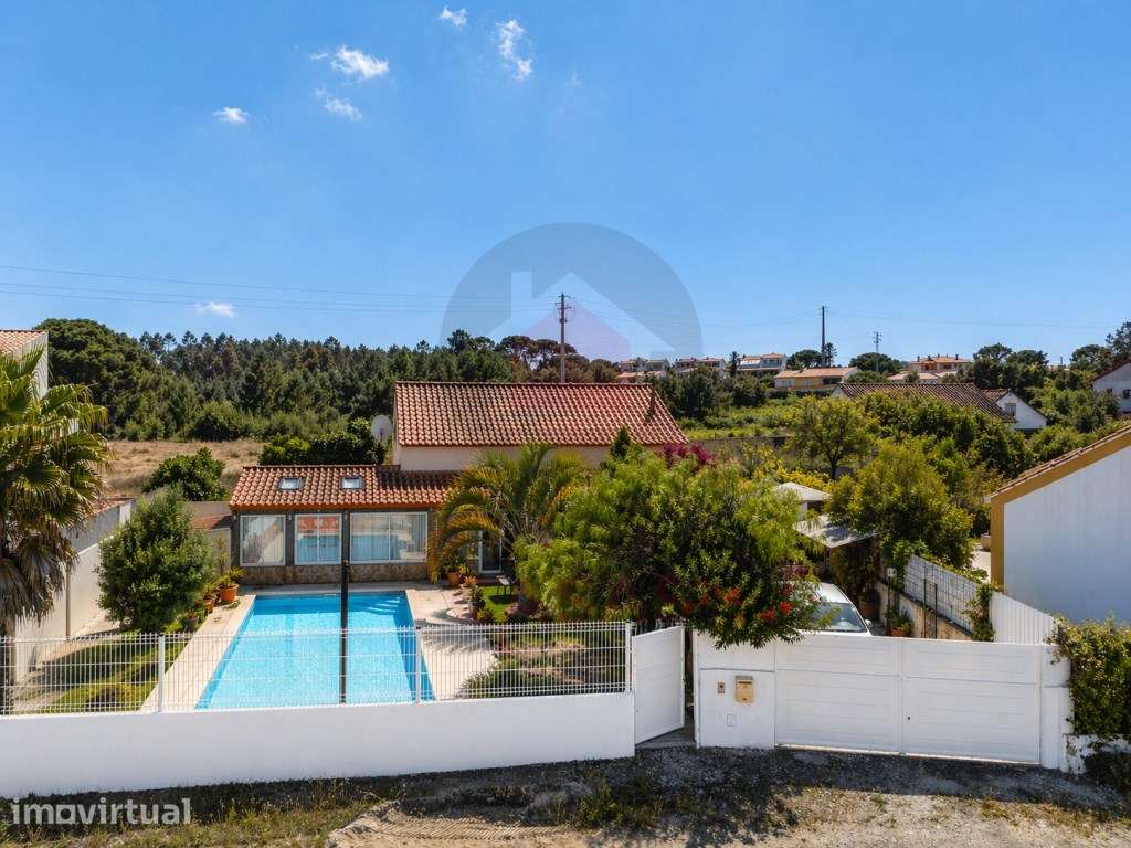 Moradia Tradicional com Piscina e Jardim Privativo - Nadadouro - Grande imagem: 2/33