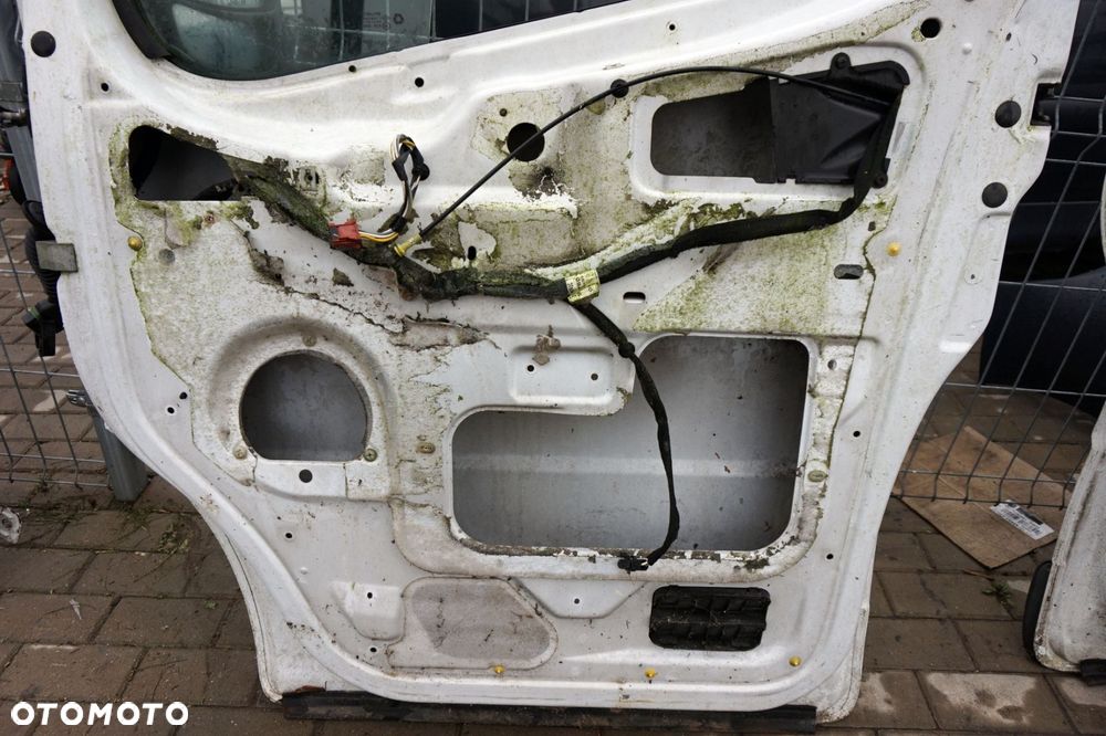 DRZWI PRZEDNIE PRAWE TRAFIC II  VIVARO PRIMASTAR BIAŁY RENAULT 2001-2014 - 13