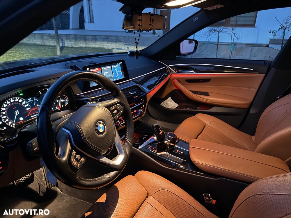 BMW Seria 5 520d xDrive AT - 2