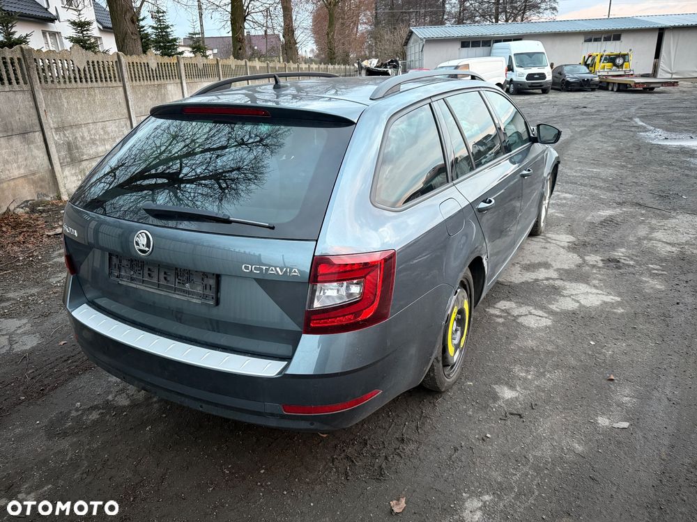 Skoda Octavia 2.0 TDI DSG Exclusive - 8