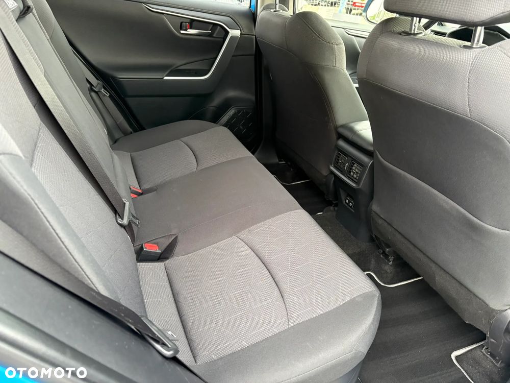 Toyota RAV4 - 9