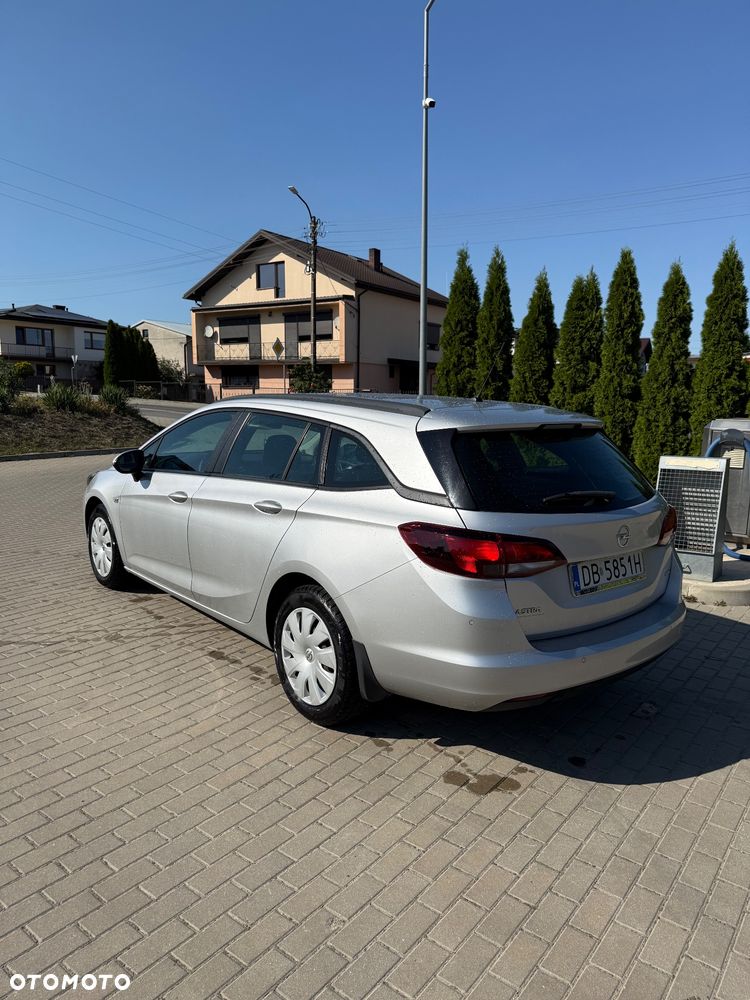 Opel Astra - 4