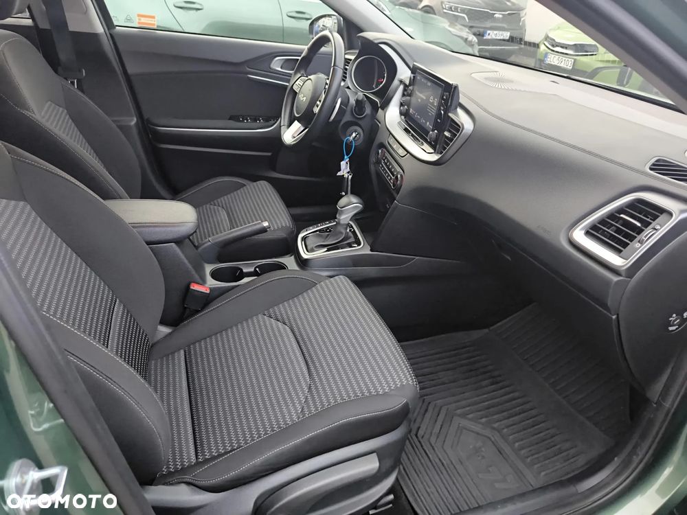 Kia Ceed 1.5 T-GDI M DCT - 25