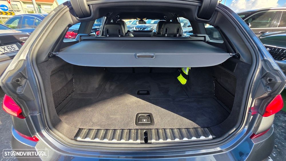 BMW 320 d Pack M Auto - 25