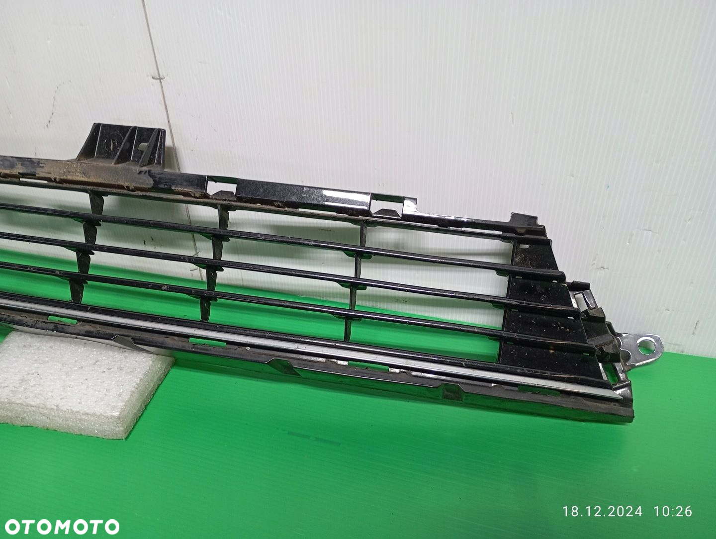 TOYOTA AURIS 2 LIFT 15-18 KRATKA ZDERZAKA ŚRODKOWA PRZÓD 53112-02670 - 3