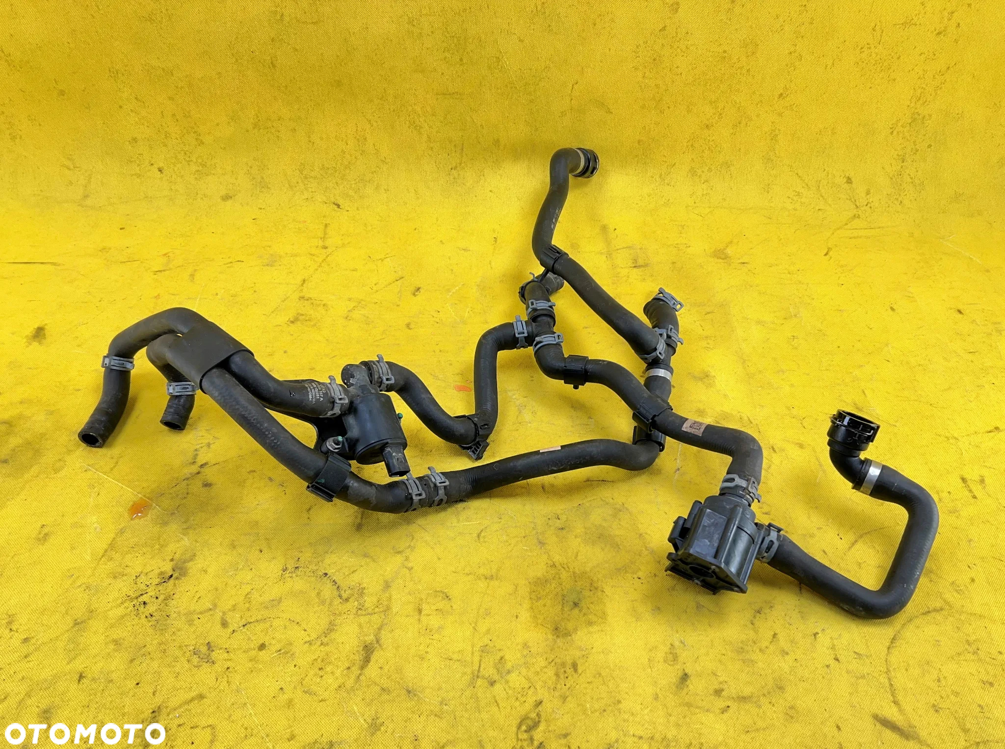 POMPKA WODY ELEKTROZAWÓR WĘŻE 8K0819147A 4H0121671D AUDI A4 B8 LIFT 2.0 TFSI -2015r - 2