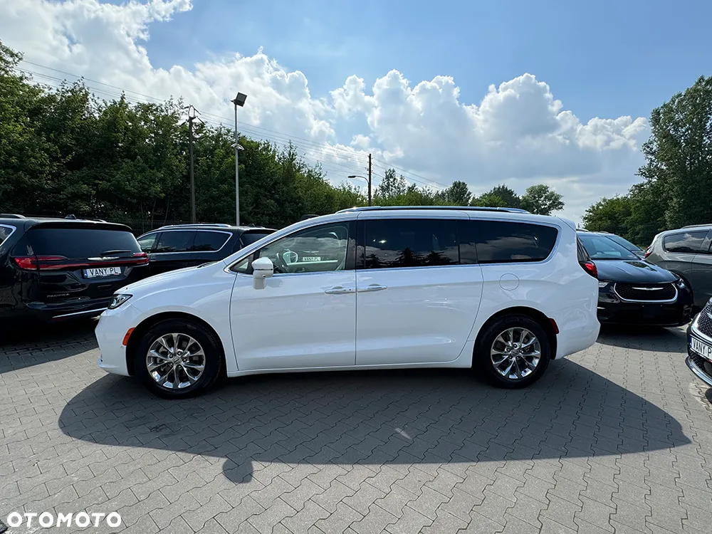 Chrysler Pacifica - 6