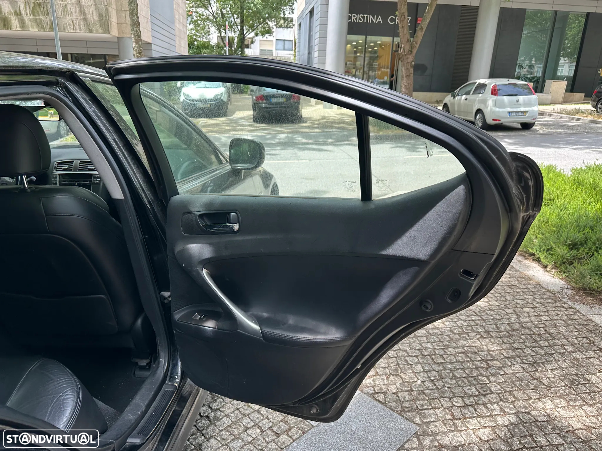Lexus IS 220 d Luxury 48 - 21