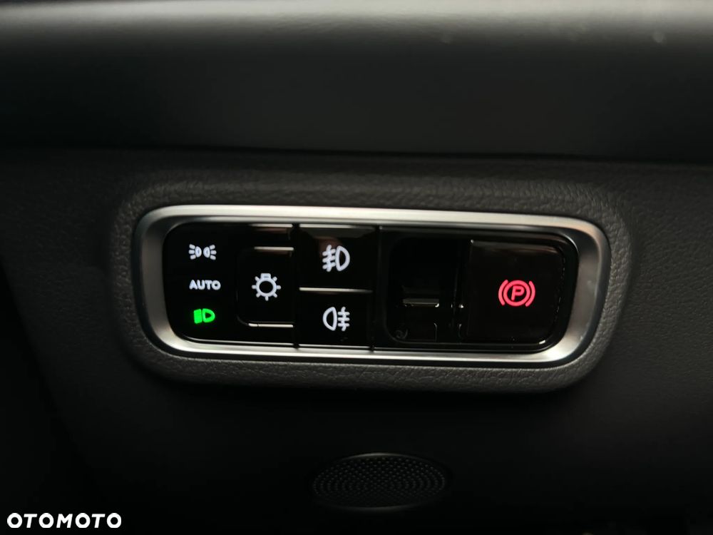 Omoda 5 1.5 T-GDI Hybrid Premium DHT - 27