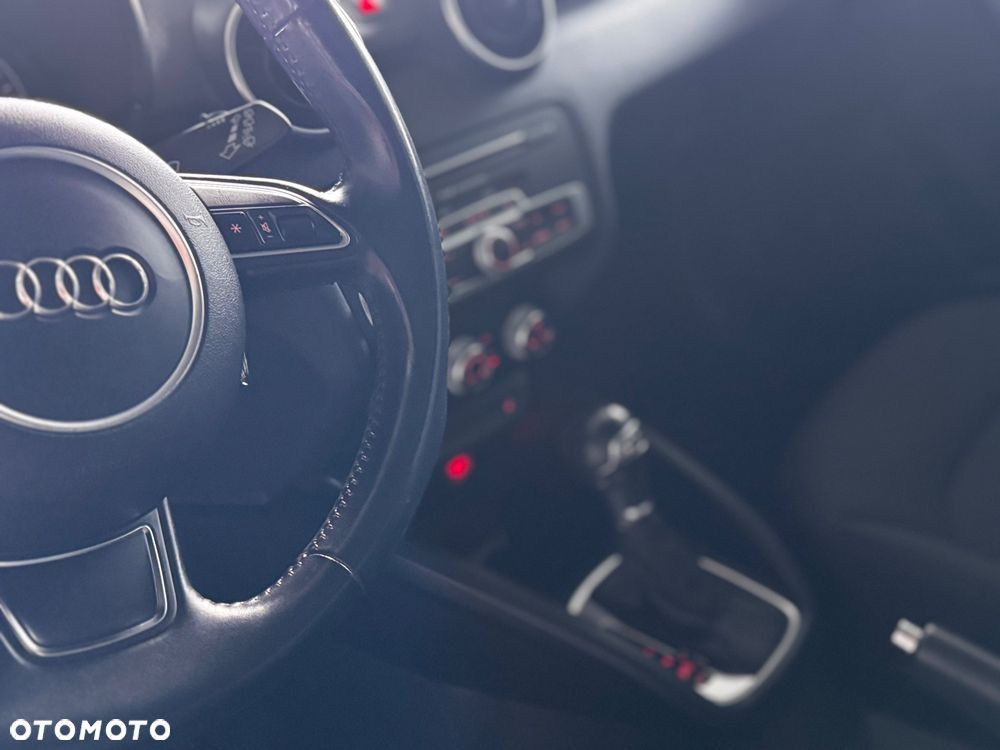 Audi A1 Sportback 1.4 TDI (ultra) S tronic design - 11