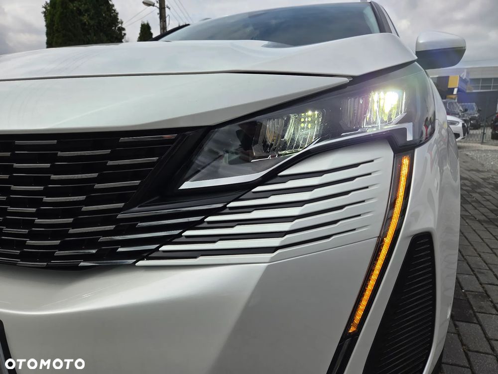 Peugeot 5008 1.2 PureTech Allure Pack S&S EAT8 - 37