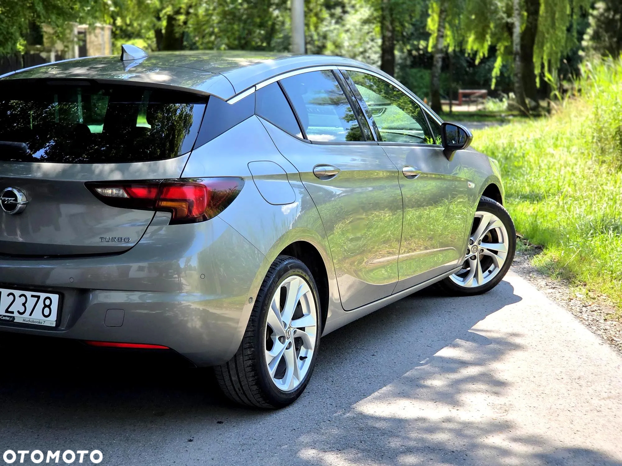 Opel Astra V 1.4 T Elite - 12