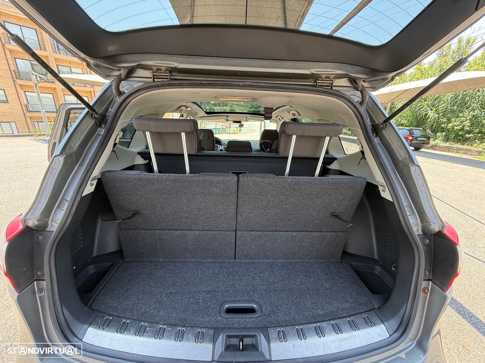 Nissan Qashqai +2 - 18