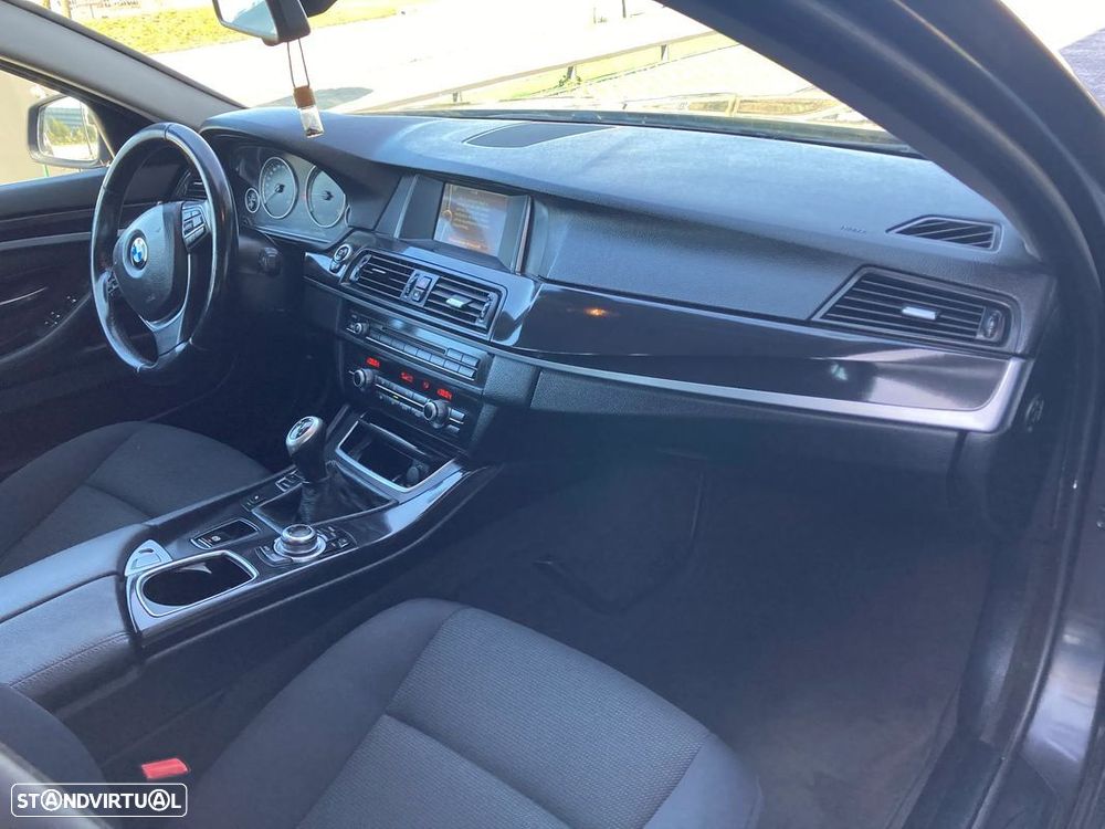 BMW 520 d Line Modern - 33