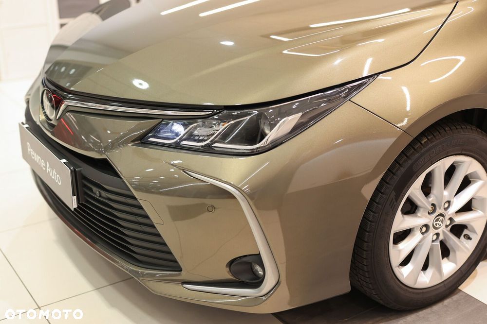 Toyota Corolla - 32