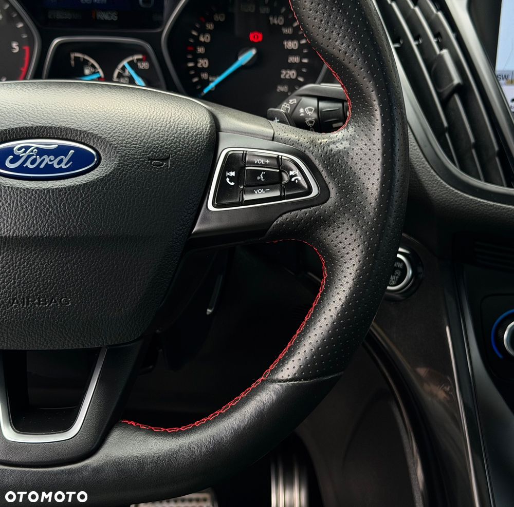 Ford Kuga 2.0 TDCi 4x4 ST-Line - 21