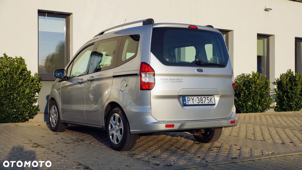 Ford Tourneo Courier 1.0 EcoBoost Trend - 11