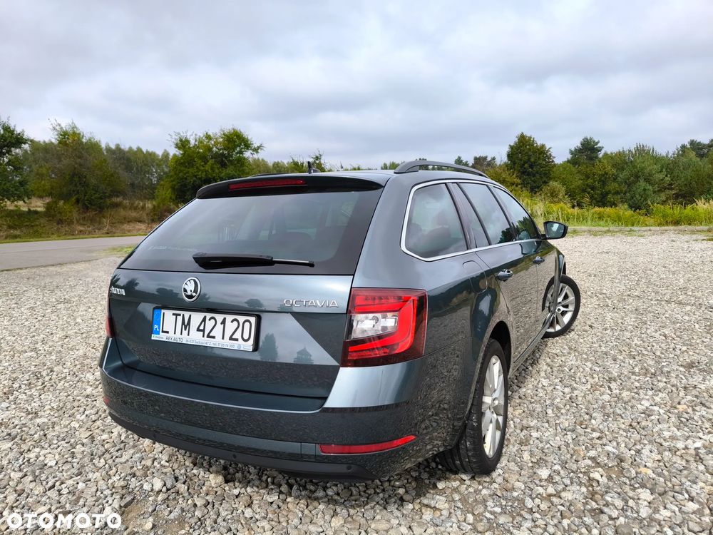 Skoda Octavia 2.0 TDI Style DSG - 6