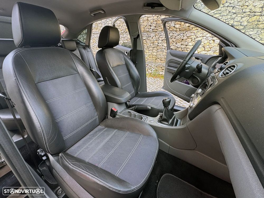 Ford Focus 1.6 TDCi Titanium - 8