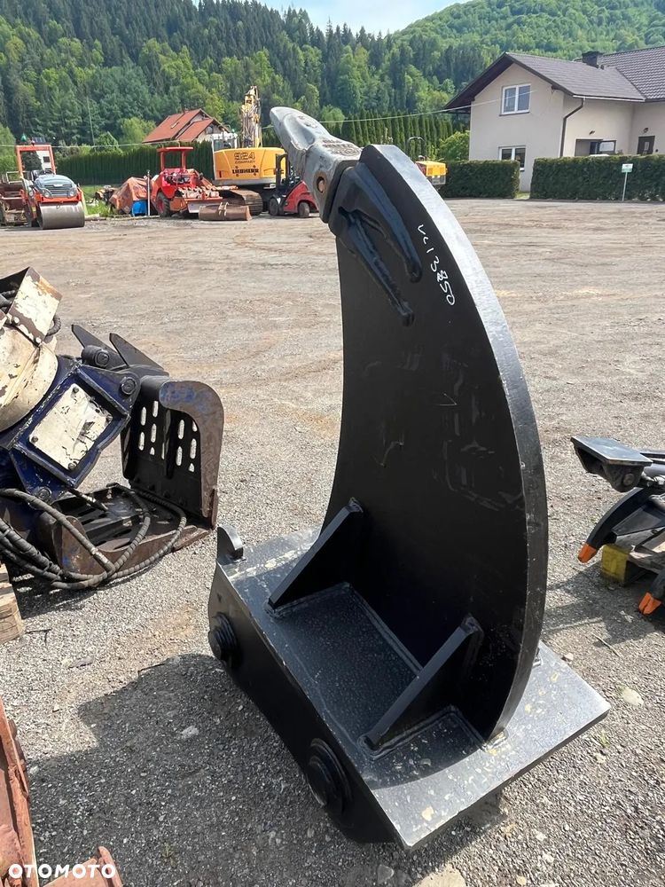 Zrywak pazur ząb kieł do kamieni korzeni do koparki sworznie fi90mm. NOWY!!!