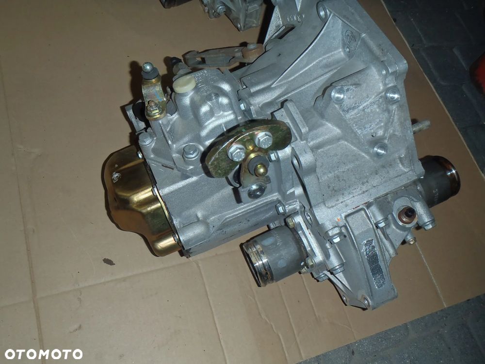skrzynia biegów fiat panda grande punto evo 500 mito lancia fiorino Qubo doblo 1.4 1.2 8v 1.3 - 15