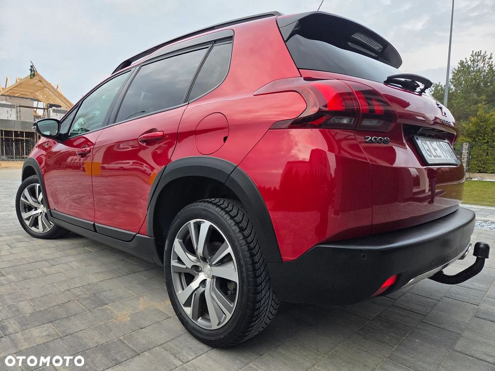 Peugeot 2008 BlueHDi 120 EAT6 Black Edition - 5