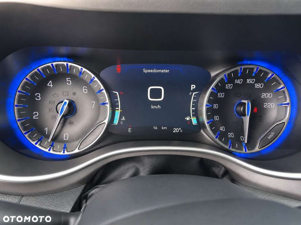 Chrysler Pacifica - 8