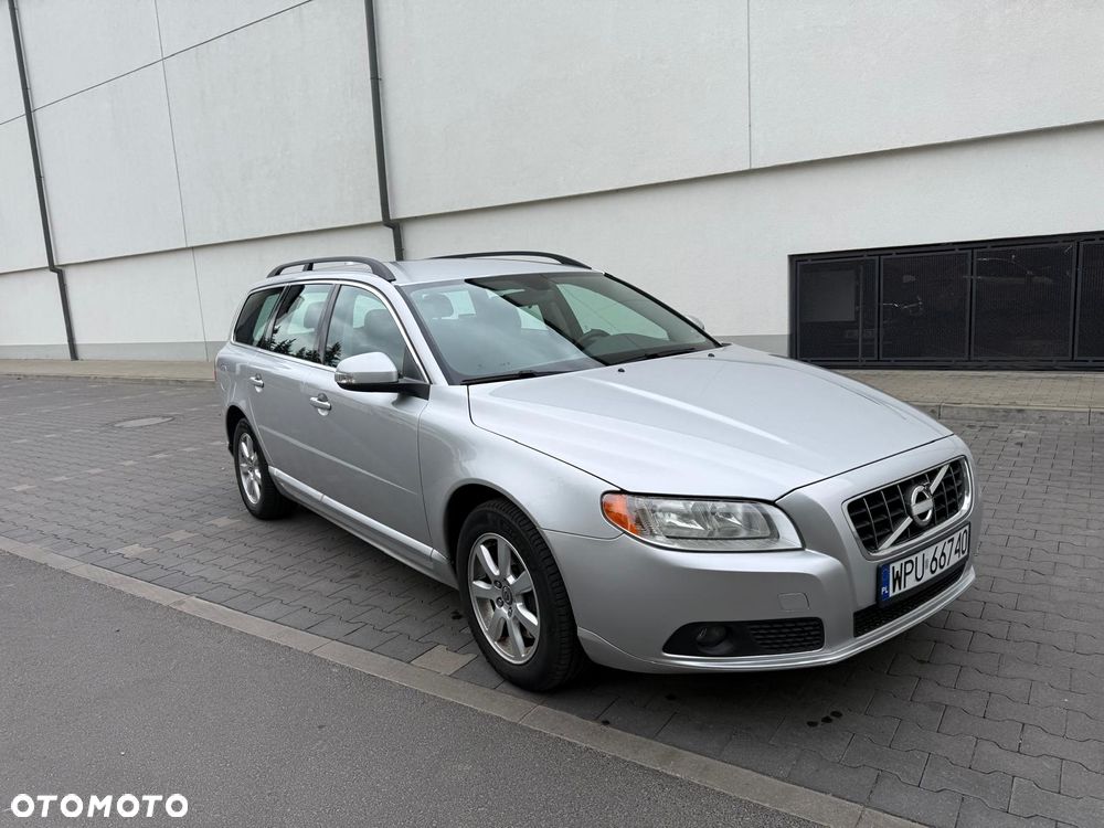 Volvo V70 2.0T Momentum - 5