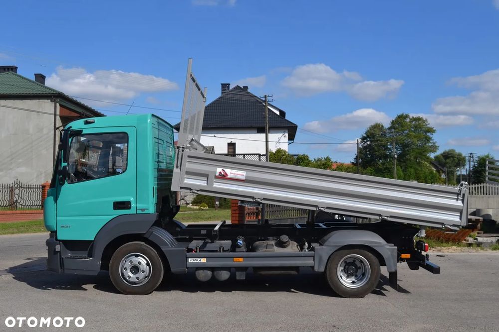 Mercedes-Benz Atego 821 Nowy 3-stronny WYWROT Kiper Wywrotka Blokada Mostu Klima - 6