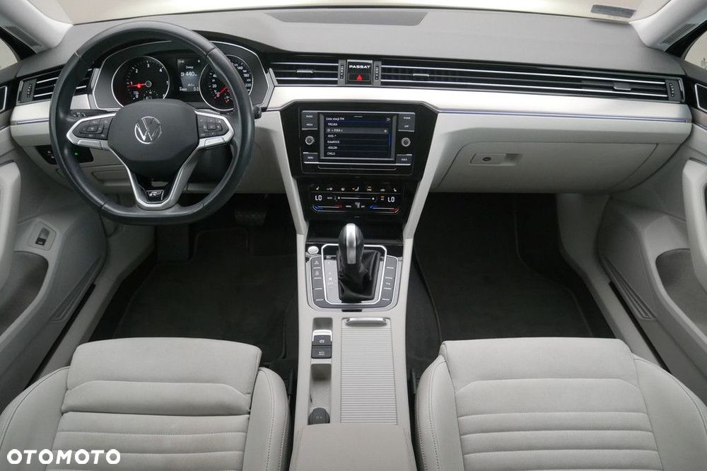 Volkswagen Passat Variant - 8