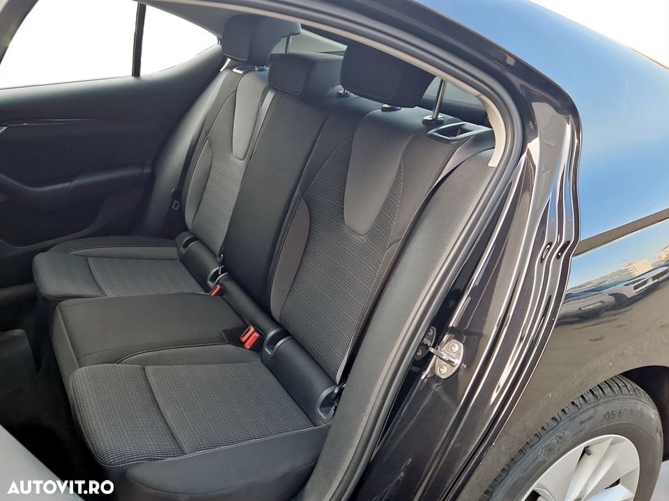 Skoda Octavia 2.0 TDI DSG Ambition - 19
