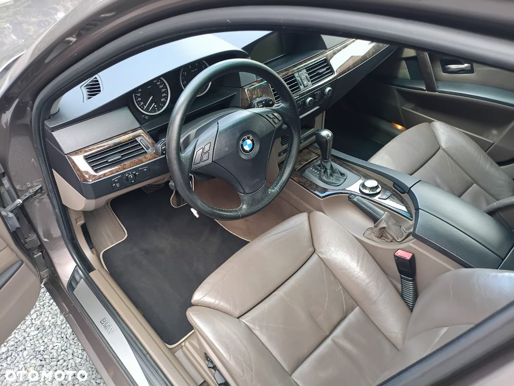 BMW Seria 5 - 13