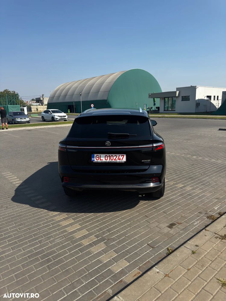 MG EHS Luxury - 10