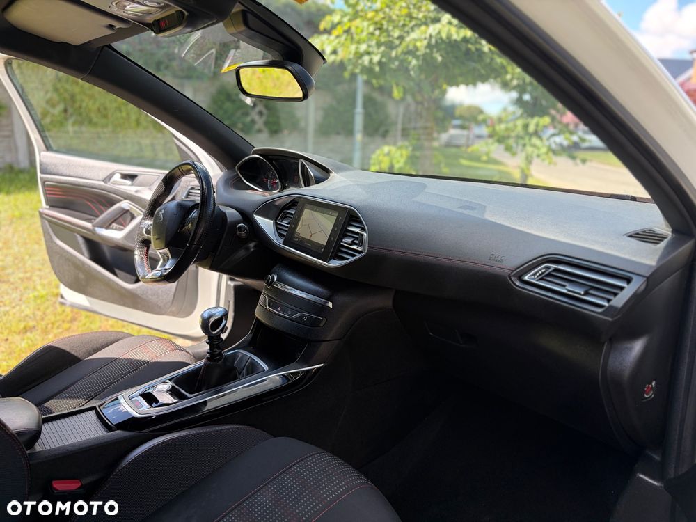 Peugeot 308 - 22