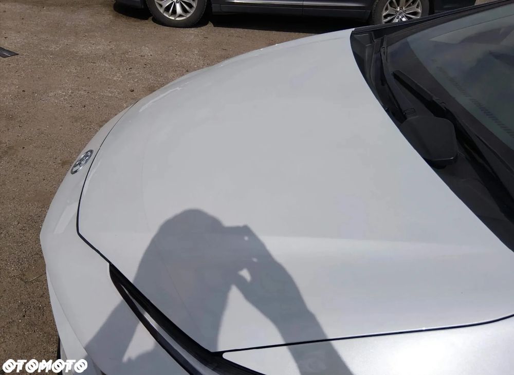 Toyota Prius Hybrid Executive - 8