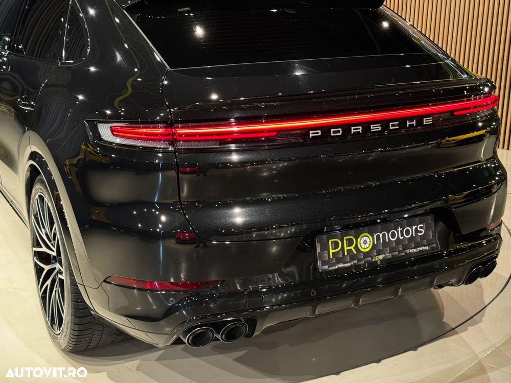 Porsche Cayenne Coupe - 8